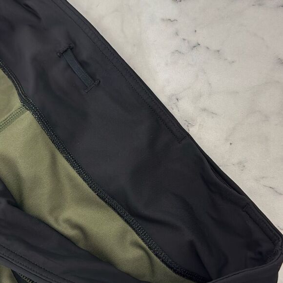 Lululemon Run: Inspire Crop II *All Full-On Luxtreme 10 - Picture 10 of 11